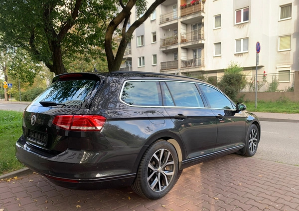 Volkswagen Passat cena 81900 przebieg: 184300, rok produkcji 2019 z Lubraniec małe 56